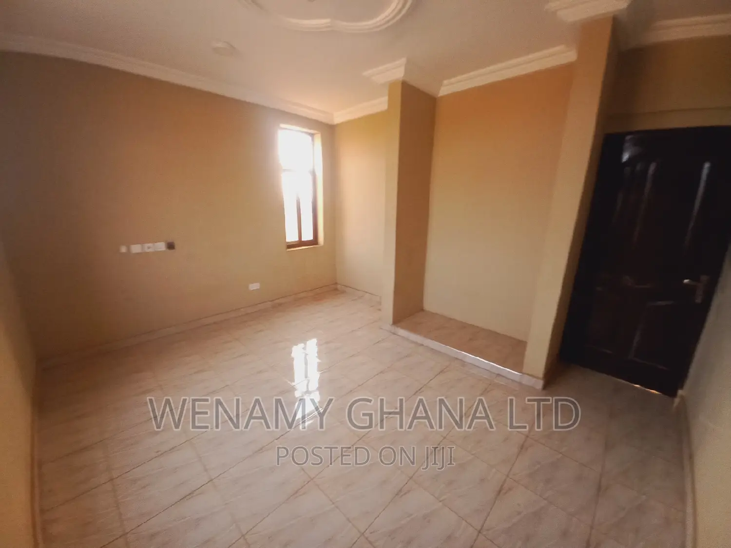 2bdrm Apartment in Community 25, Tema Metropolitan for rent