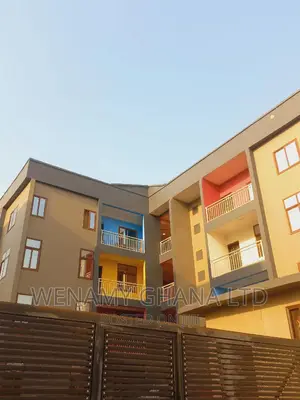 2bdrm Apartment in Community 25, Tema Metropolitan for rent