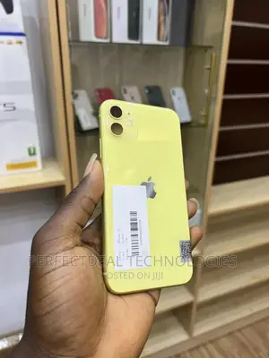 New Apple iPhone 11 128 GB Yellow