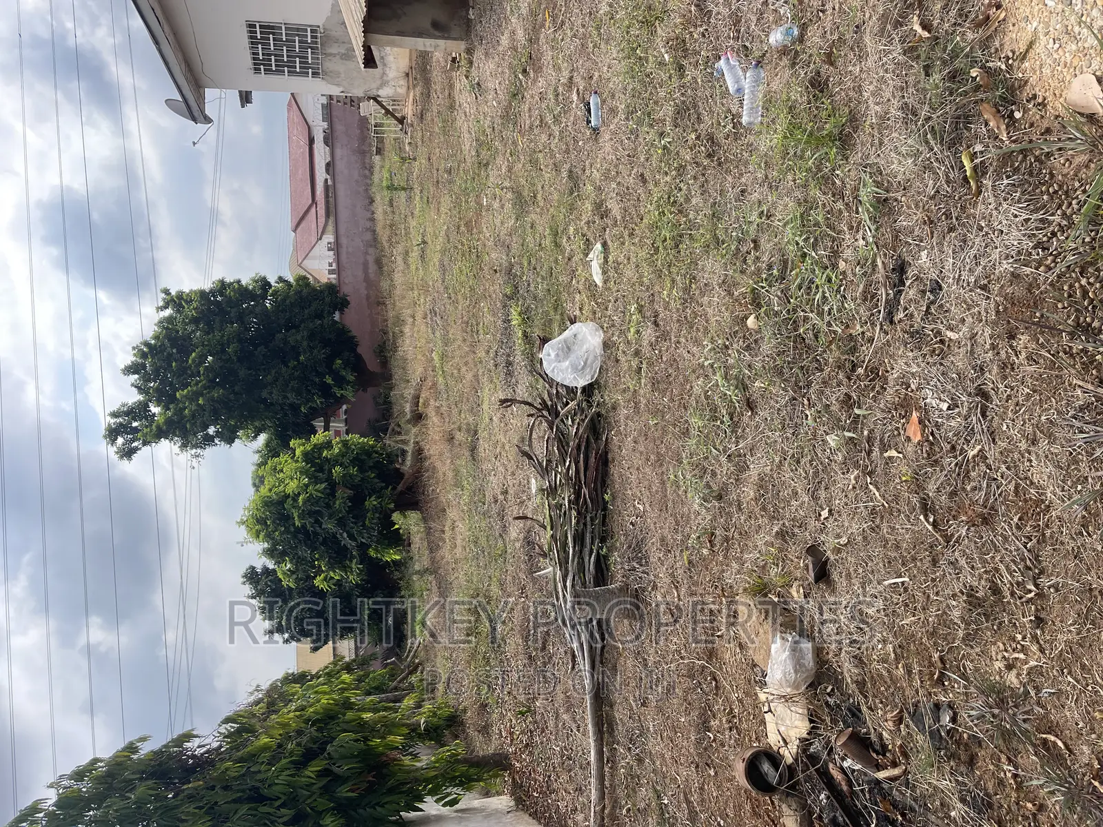 6bdrm Farm House in Ahodwo, Kumasi Metropolitan for sale