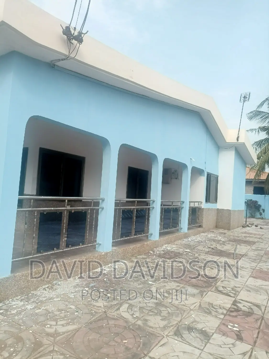 4bdrm Mansion in Executive 4 Bedroom, Tema Metropolitan for rent