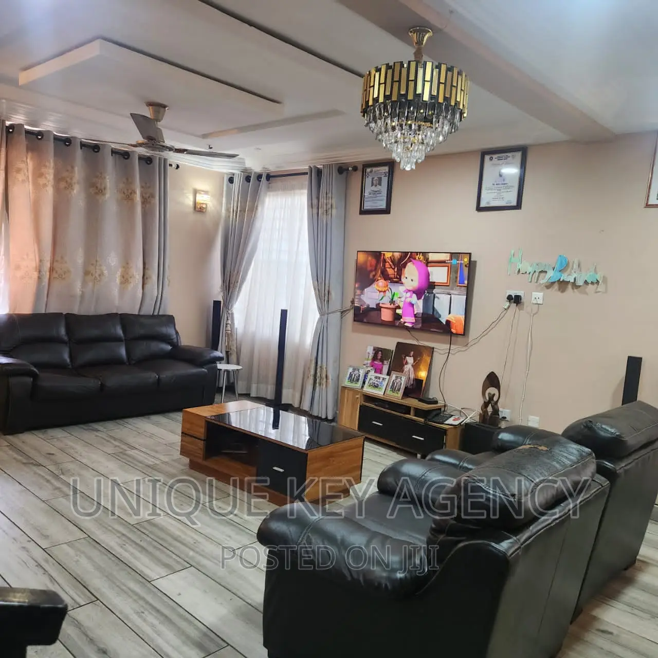 4bdrm House in Unique Key Agency, Lapaz for rent