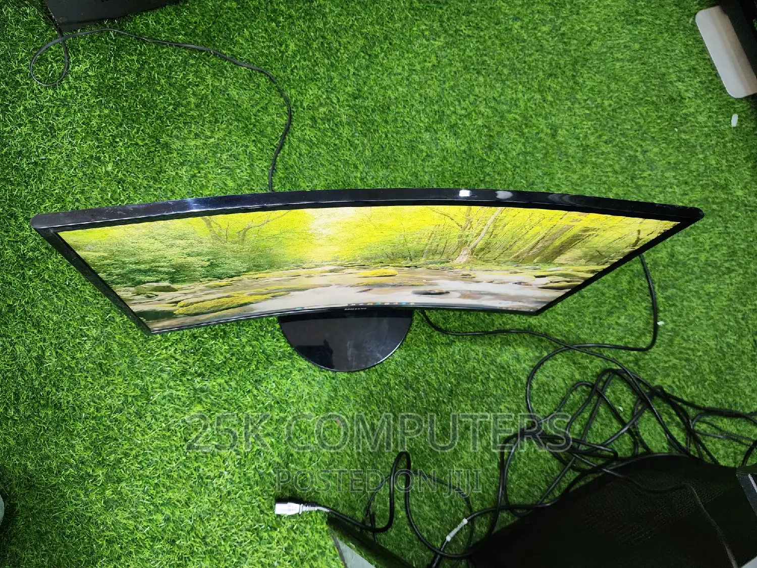Samsung 27inch Curved FHD Display