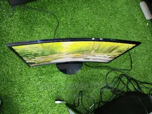 Samsung 27inch Curved FHD Display