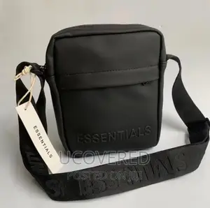 Essential Unisex Side Bag