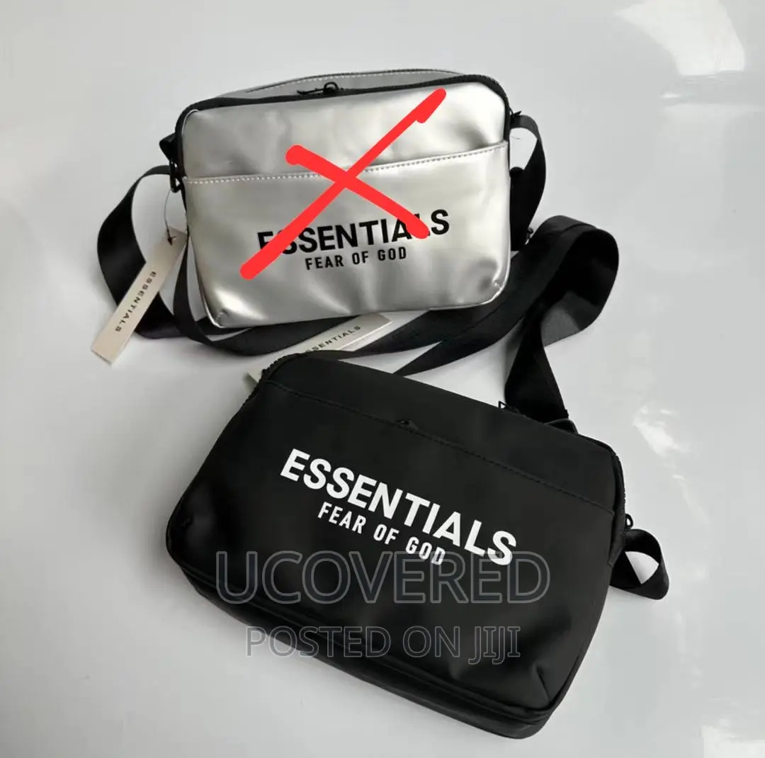 Essential Unisex Side Bag
