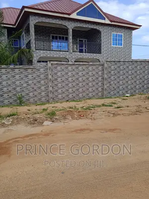 7bdrm Duplex in Nyanaano, Nyanyano for sale