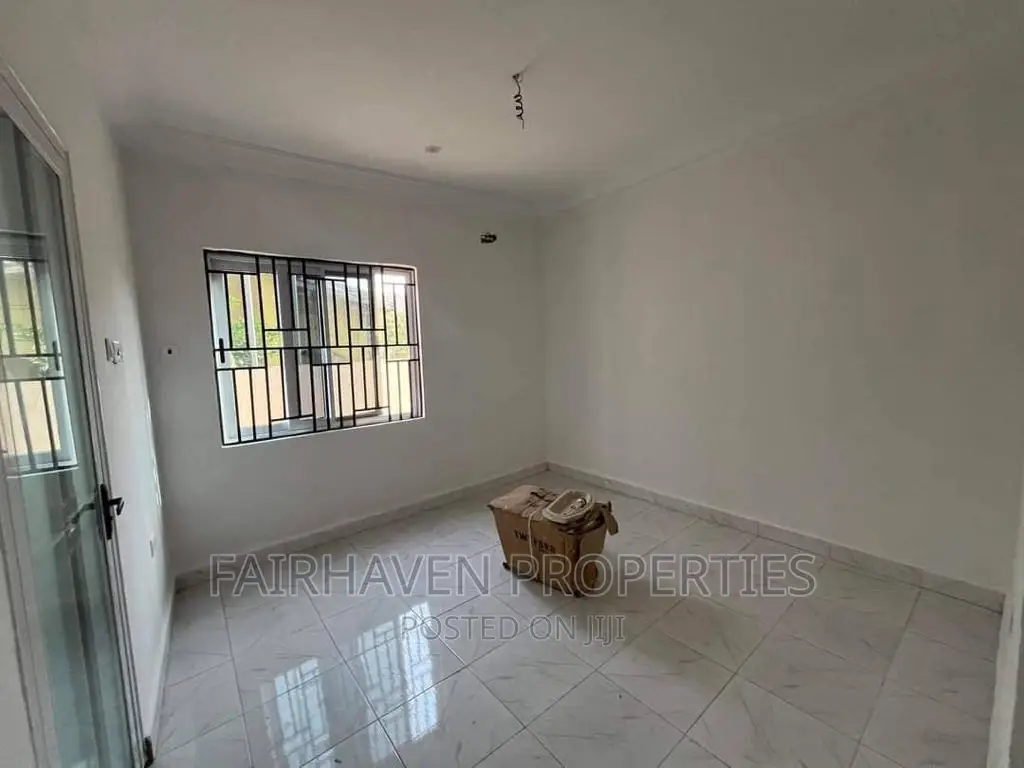 3bdrm House in Kfc, Spintex for sale