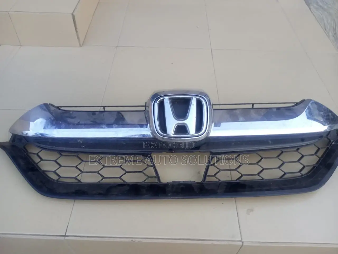 Honda CR-V 2017-2019 Grille