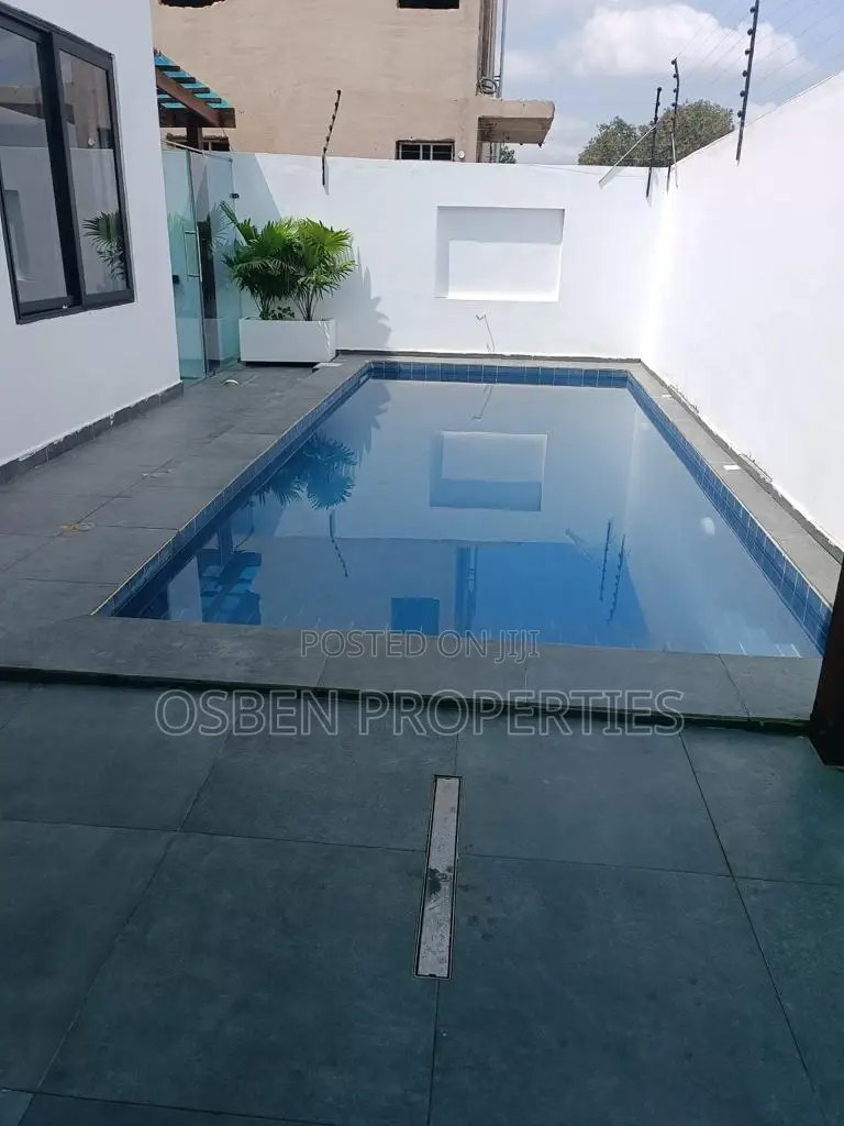 3bdrm Duplex in Pleasant Properties, Lake Side Estate for sale