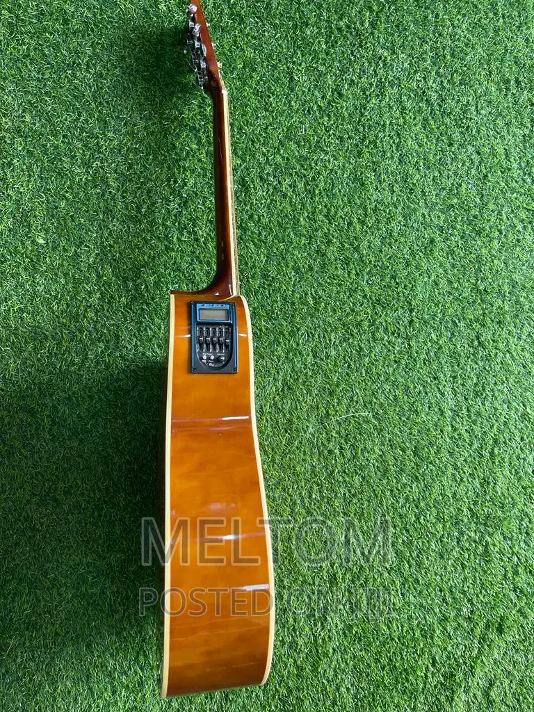 Yamaha Semi-Acoustic Guitar