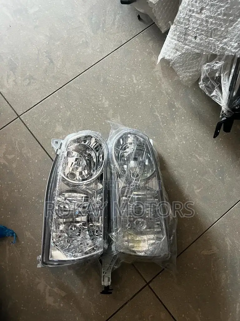 Corolla 2001,2002 Headlights Pair
