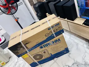 Inverter R410 Gas 2.5hp AC White  Bruhm