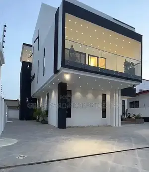 4bdrm Townhouse/Terrace in Anc Mall, East Legon for sale