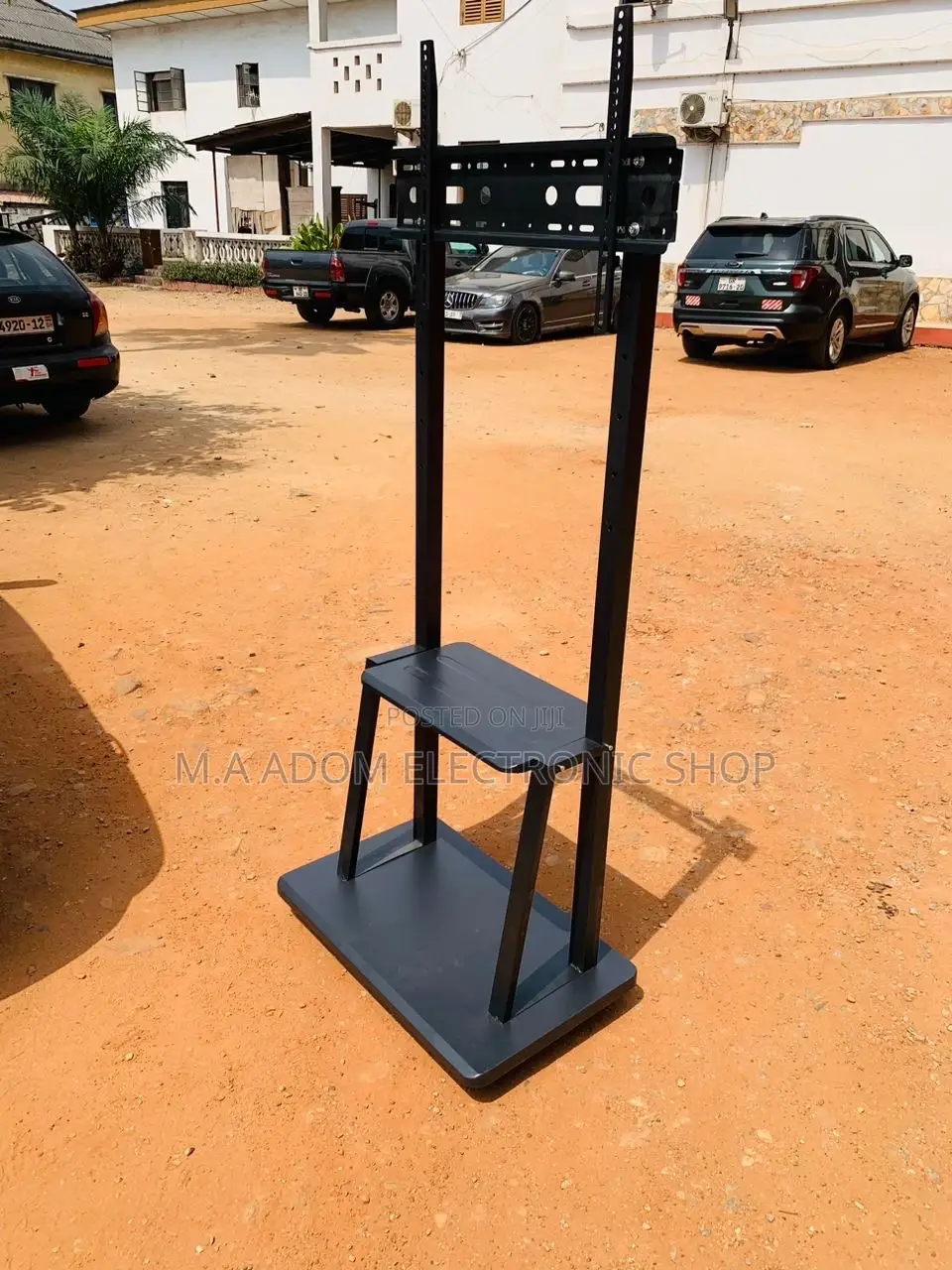 Latest and Affordable Mobile Tv Stand With Wheel for 32”-75”
