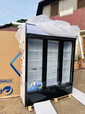 PVC-150 Display Fridge 3doors Pearl