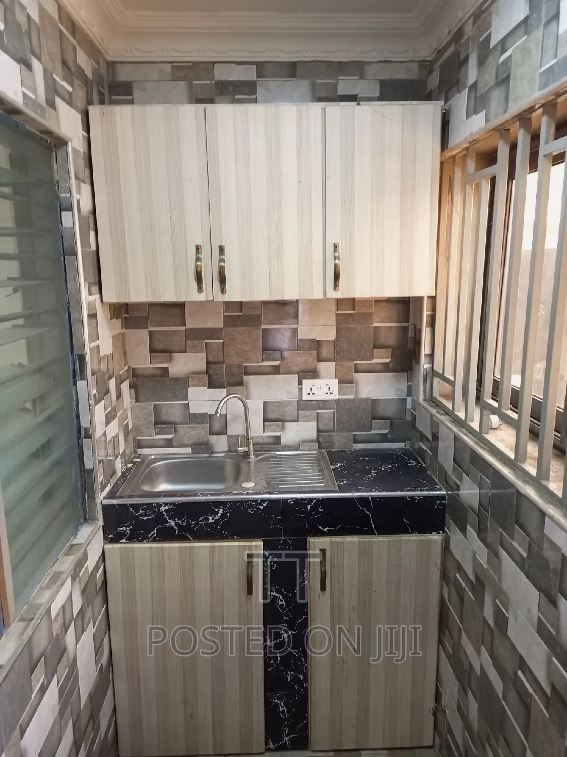 1bdrm Apartment in Teshie Fish House for rent