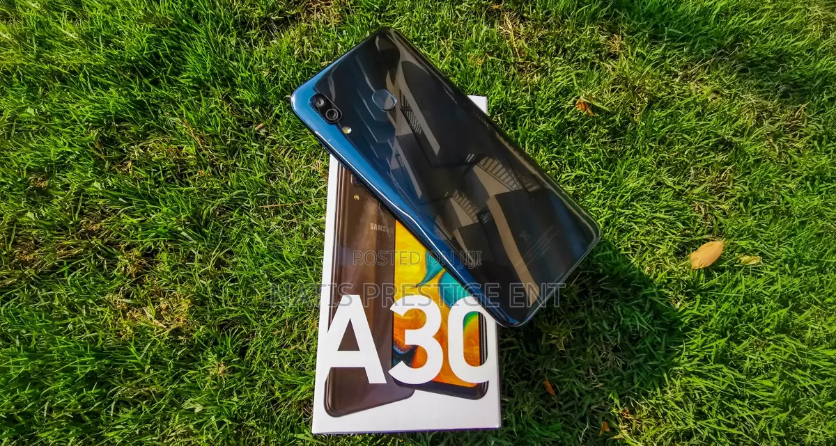 New Samsung Galaxy A30s 64 GB Black
