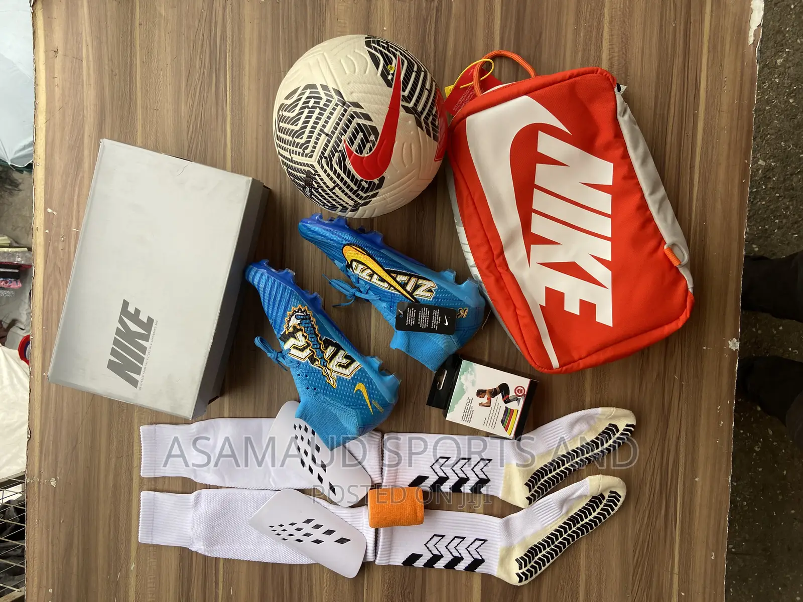 Original Football Cleat With Accessories at Cool Price