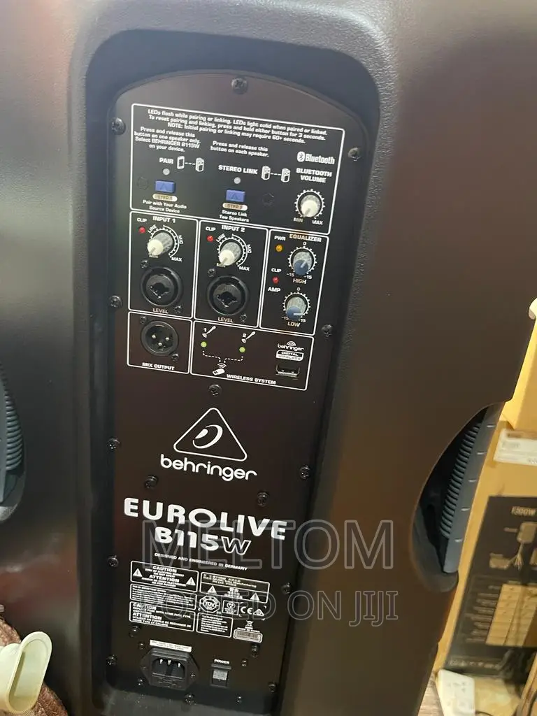Behringer Eurolive B115W 15inches Active Speaker