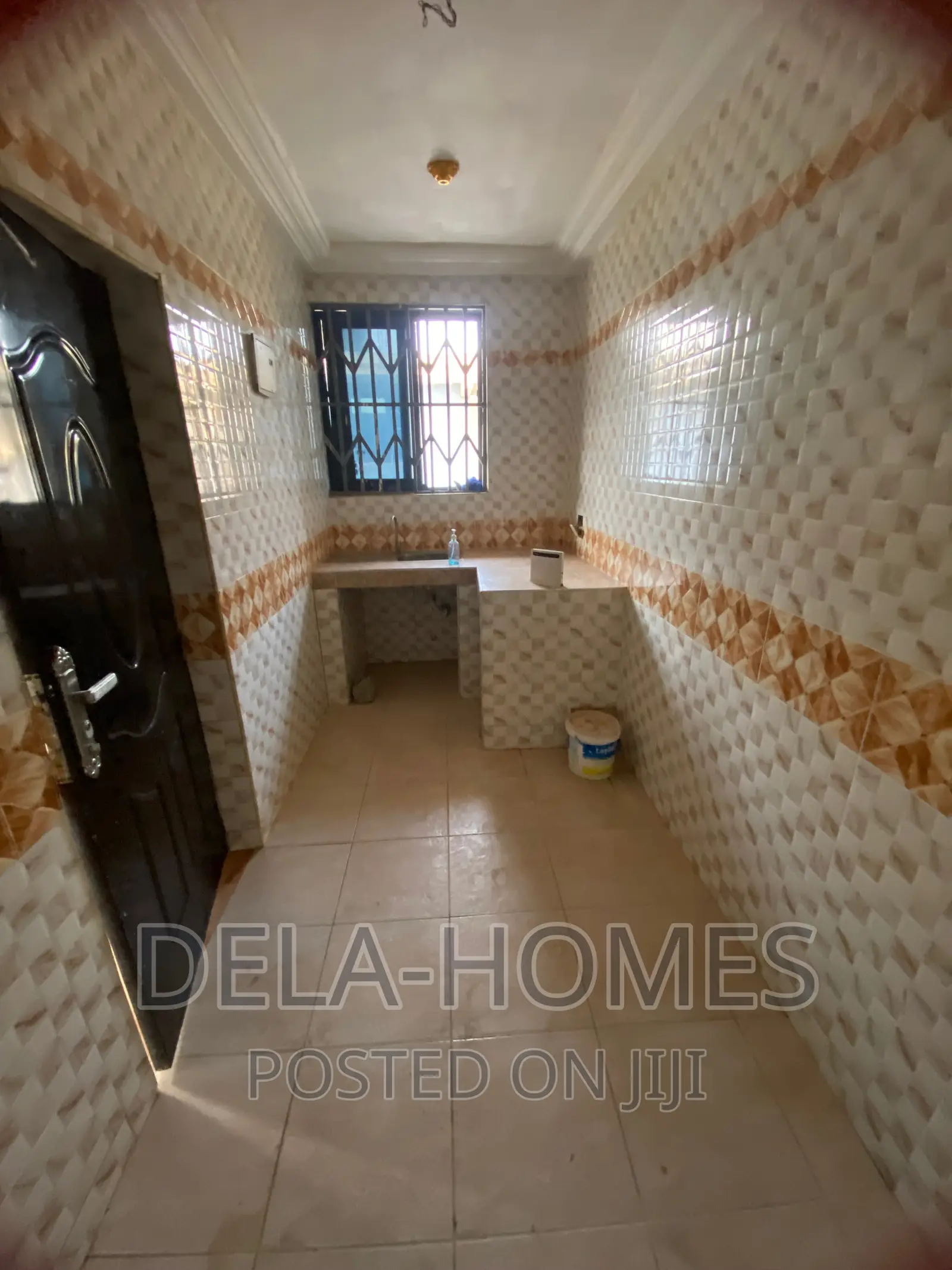 Chamber and Hall Self Contained for Rent at ADENTA.