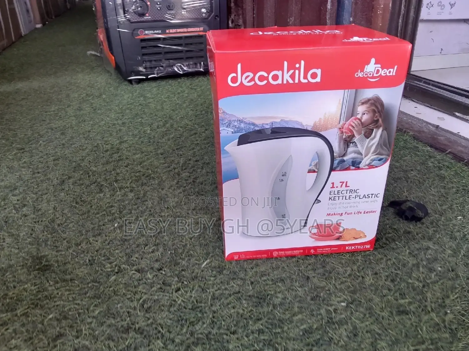 Fresh in Box Electric Kettle Plastic Decakila