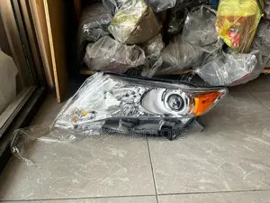 Venza 2009,2010,2011,2012 Headlights Pair