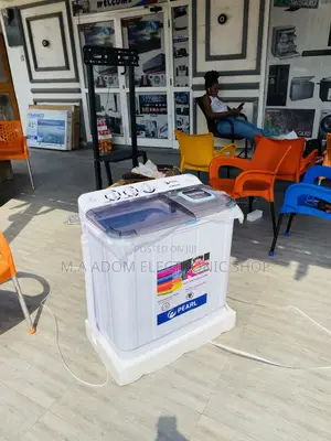 Brand New Pearl 7kg Top Load Washing Machine.