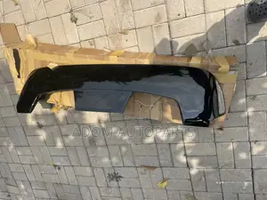Land Cruiser Boot Spoiler Spec Type