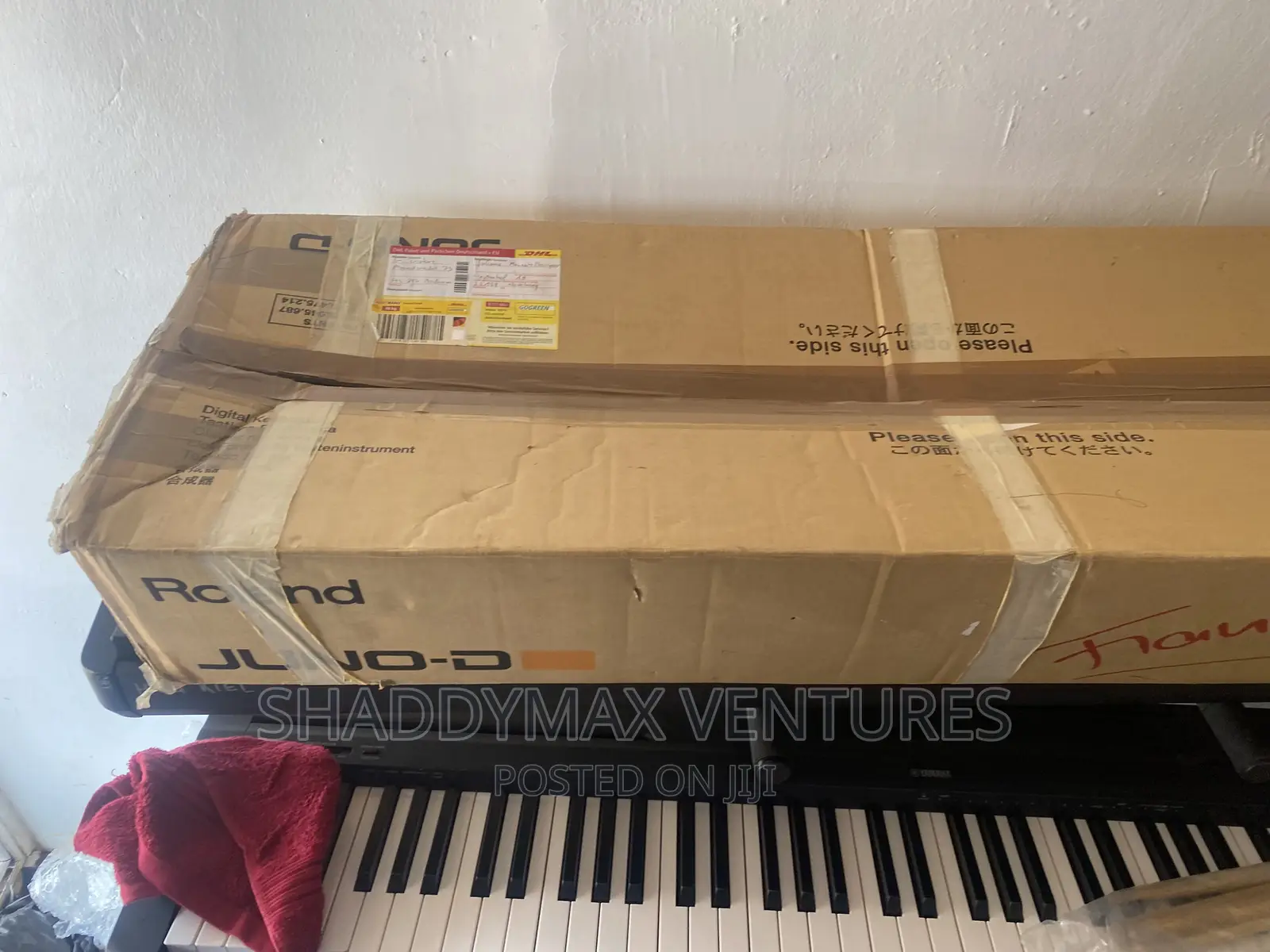 Roland Juno D Synthesizer Keyboard