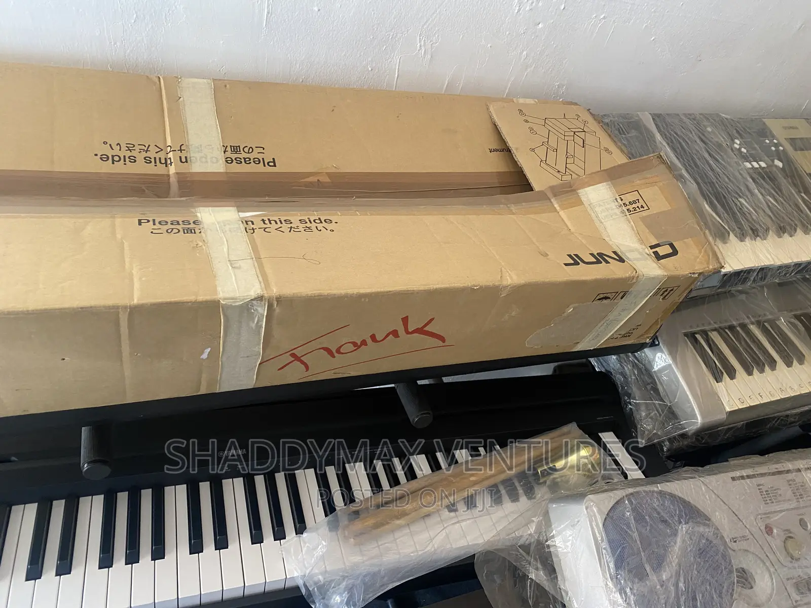 Roland Juno D Synthesizer Keyboard