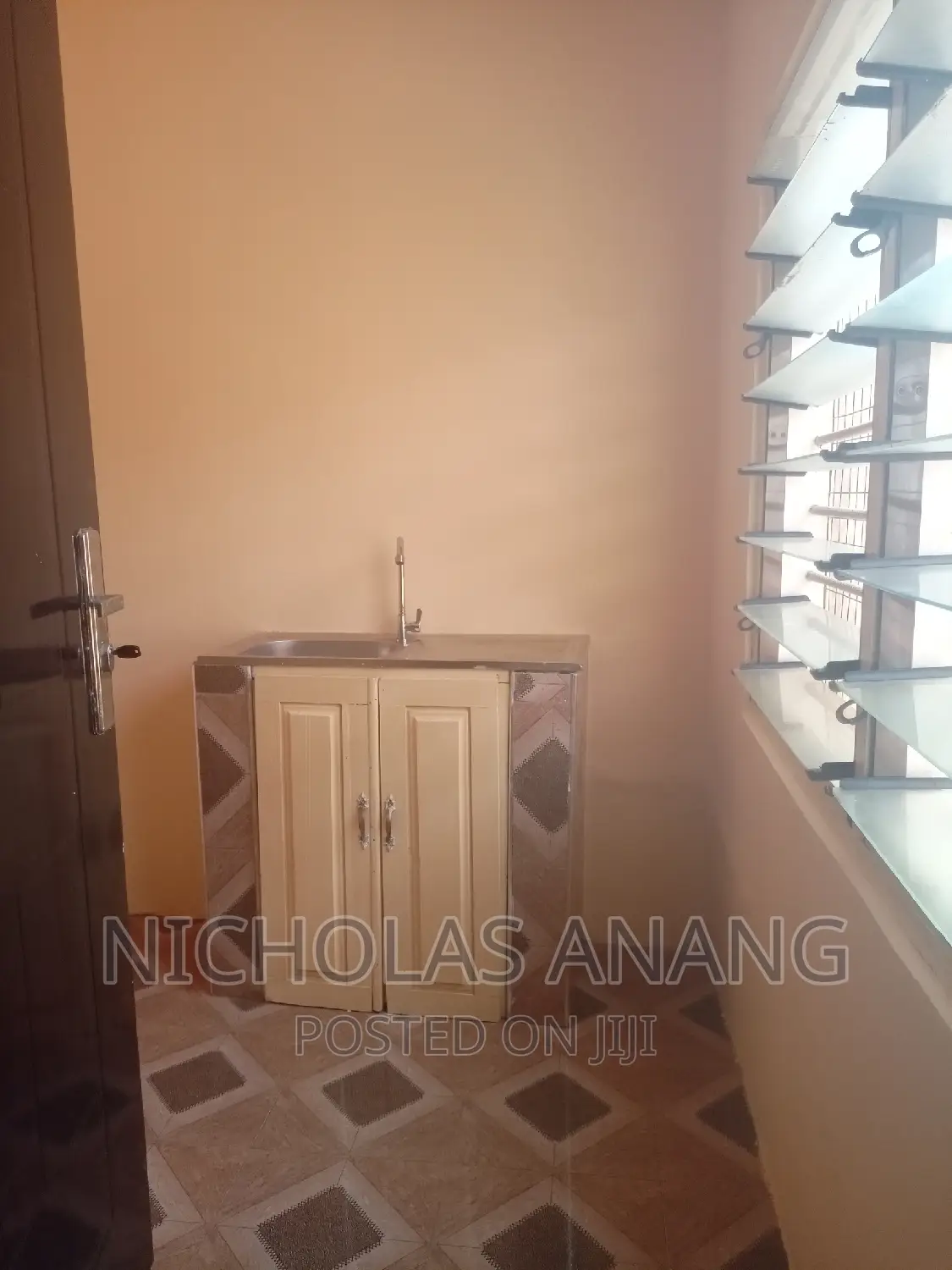1bdrm House in Dorns Properties, Martime University Area for rent