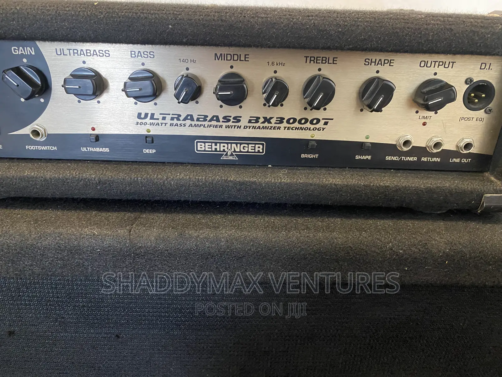 Behringer Ultrabass Bx3000t Bass Combo