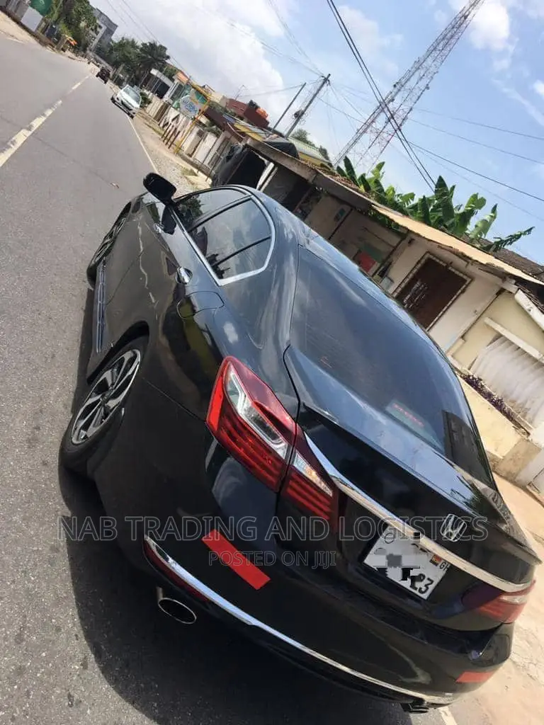Benz and Accord for Rent