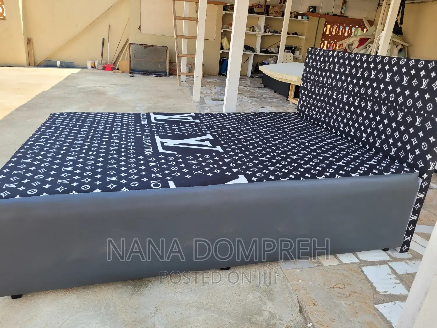 Inbuilt Double Bed