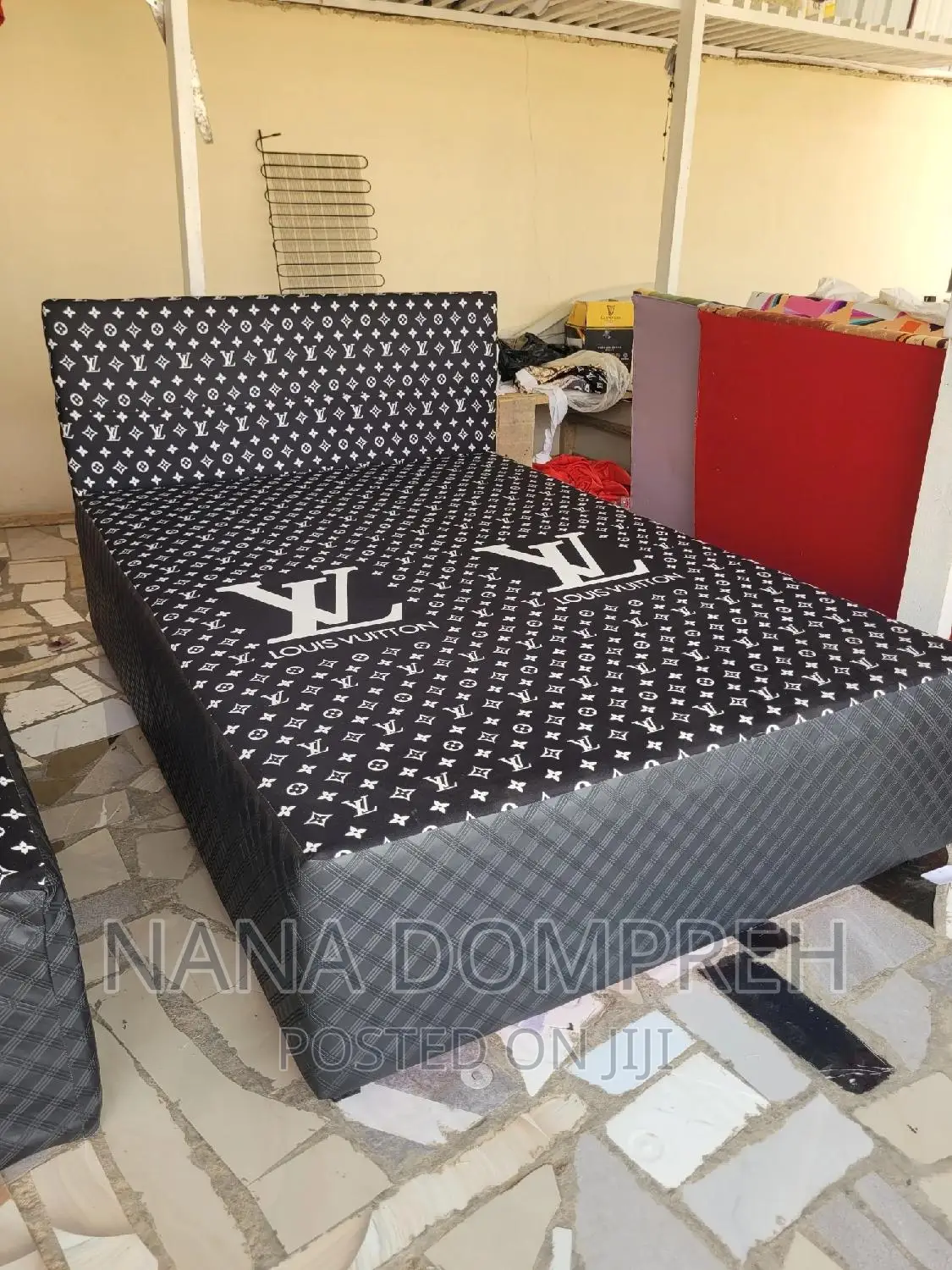 Inbuilt Double Bed