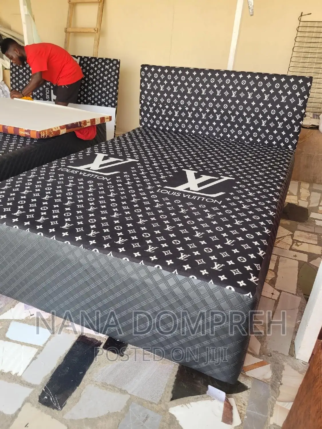 Inbuilt Double Bed