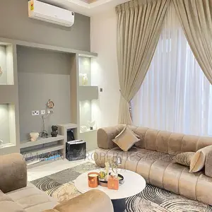 4bdrm House in Adjiriganor for sale