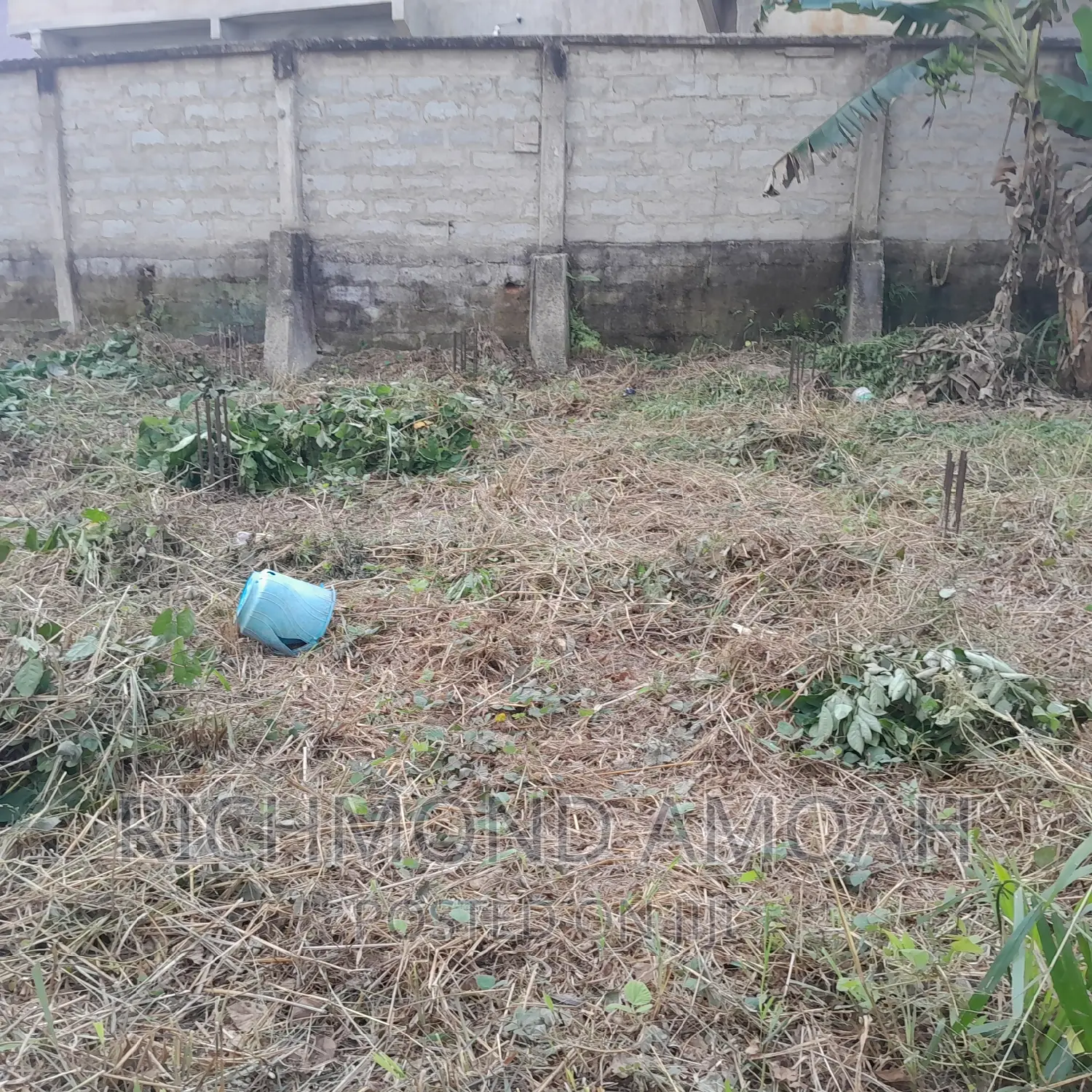 Plot With Fooutings for Sale at Kansa City