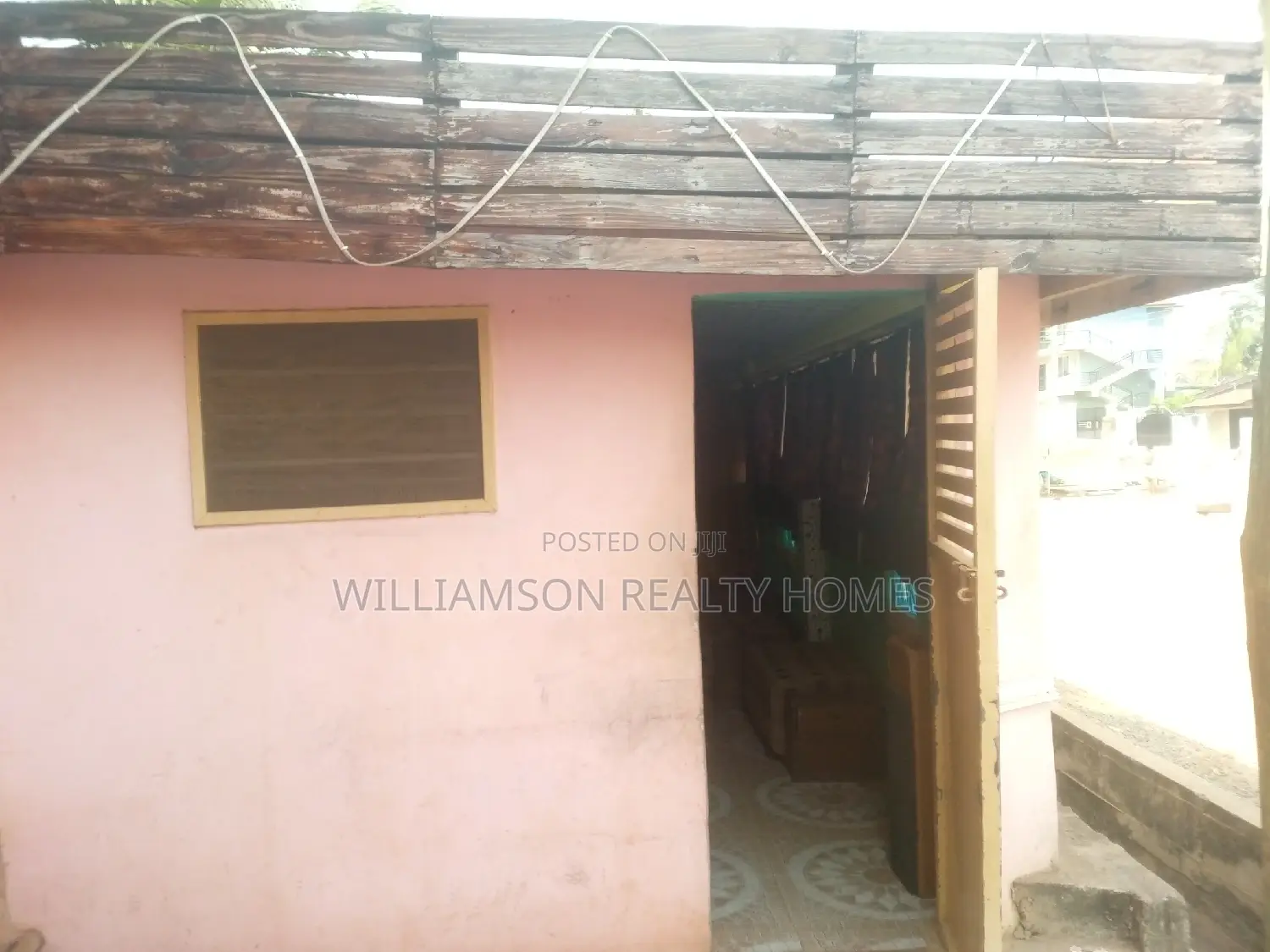 Busy/Spacious Shop/Restaurant/Office/Warehouse 4rent,Spintex