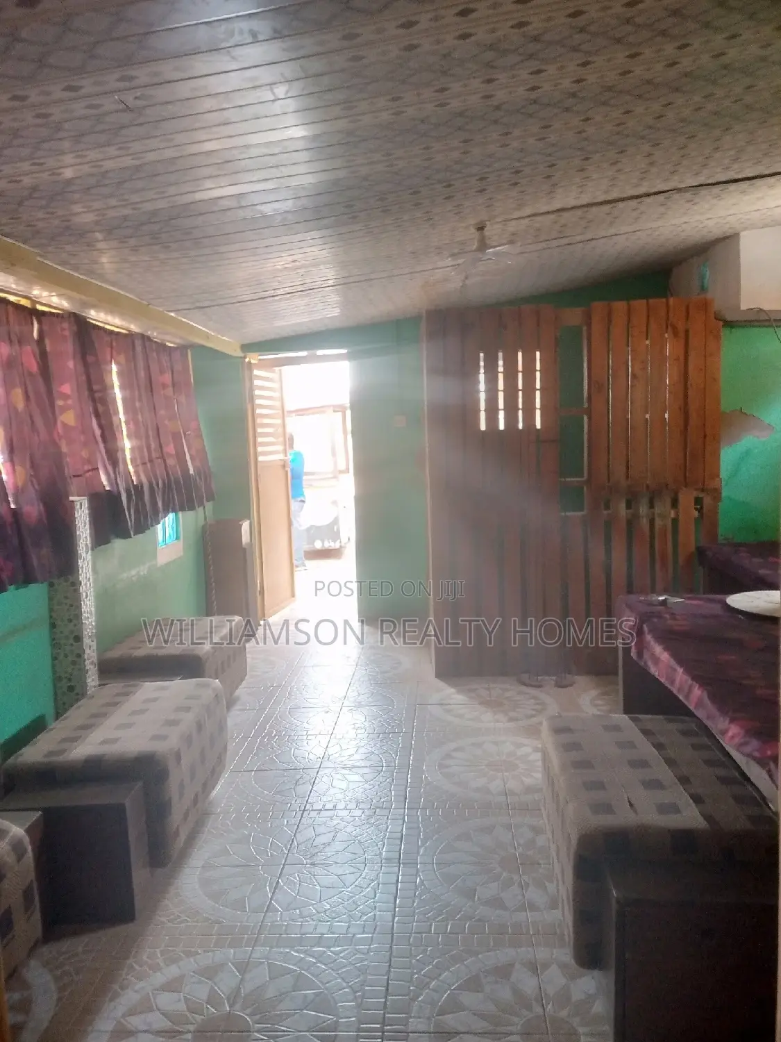 Busy/Spacious Shop/Restaurant/Office/Warehouse 4rent,Spintex
