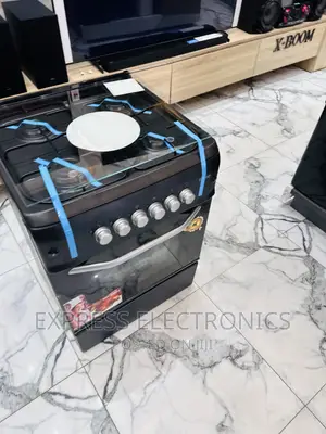 4burner Gas Cooker Oven 50/55 Free Black 