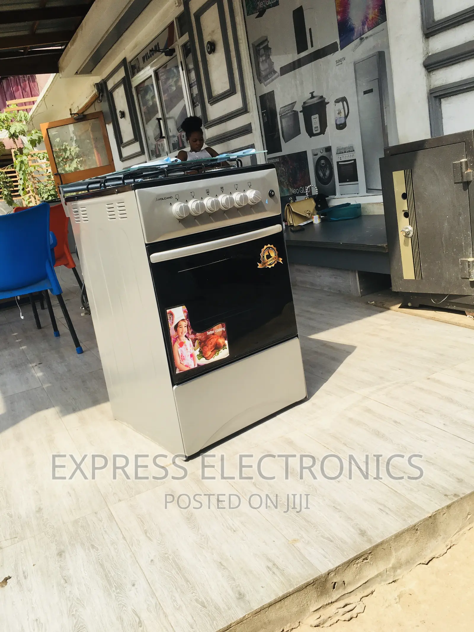 Neatly Sealed Gas Cooker Oven 4burner 50-50 Oven