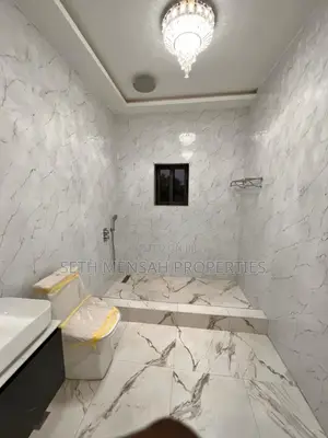 3bdrm House in Skm, Ashaley Botwe for sale
