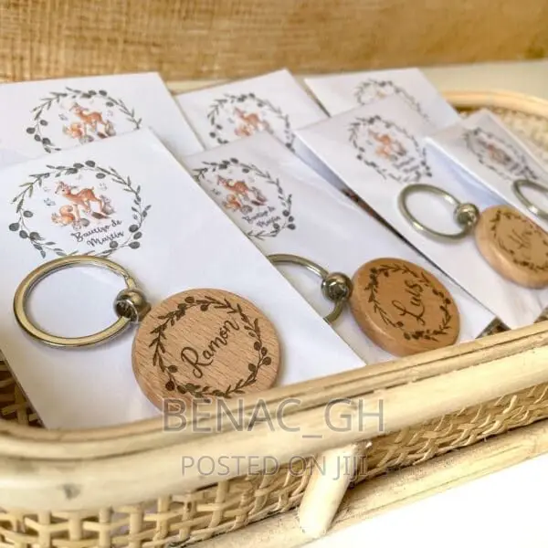 Souvenirs Wooden Keyholder (Free Branding)