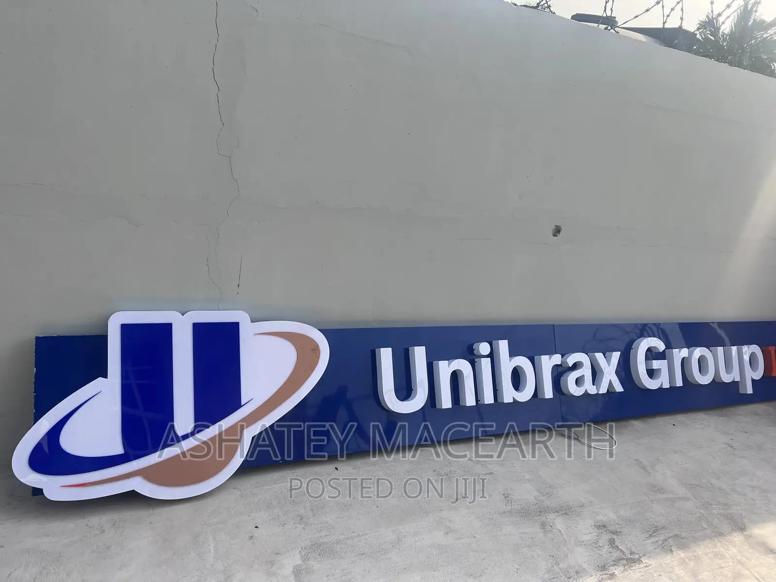 3D Signage, Graphic Design, Neon Lights, Cladding