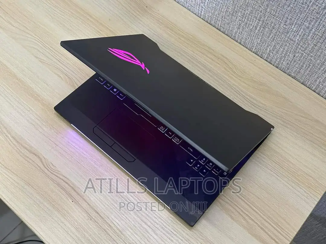 Laptop Asus ROG Strix SCAR II 32GB Intel Core i7 SSD 512GB
