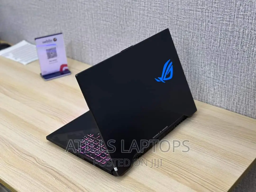 Laptop Asus ROG Strix SCAR II 32GB Intel Core i7 SSD 512GB