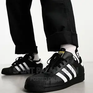 Adidas Superstar