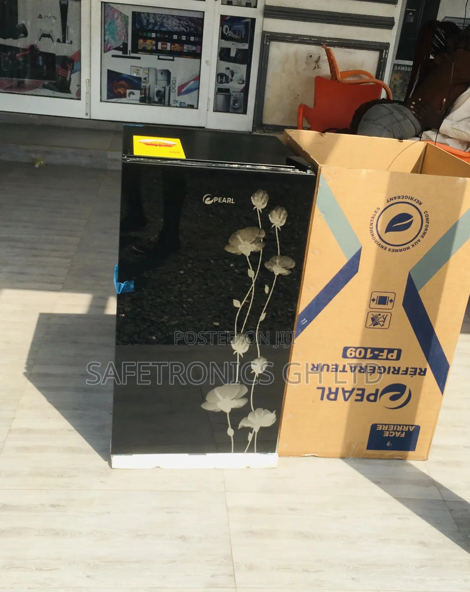 Purchase Topfreezer Pearl Singledoor Tabletop 82L Fridge